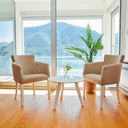 Sea View Apartment For 4 Kotor Dış mekan fotoğraf