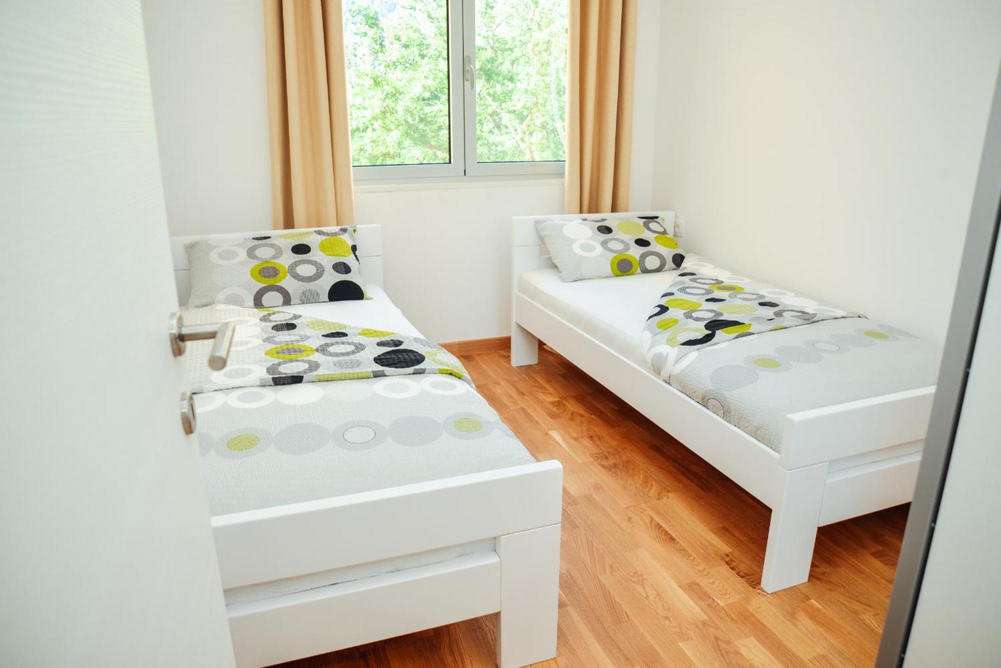 Sea View Apartment For 4 Kotor Dış mekan fotoğraf