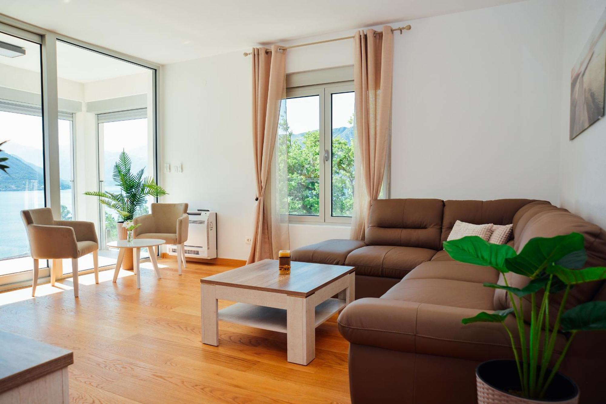 Sea View Apartment For 4 Kotor Dış mekan fotoğraf