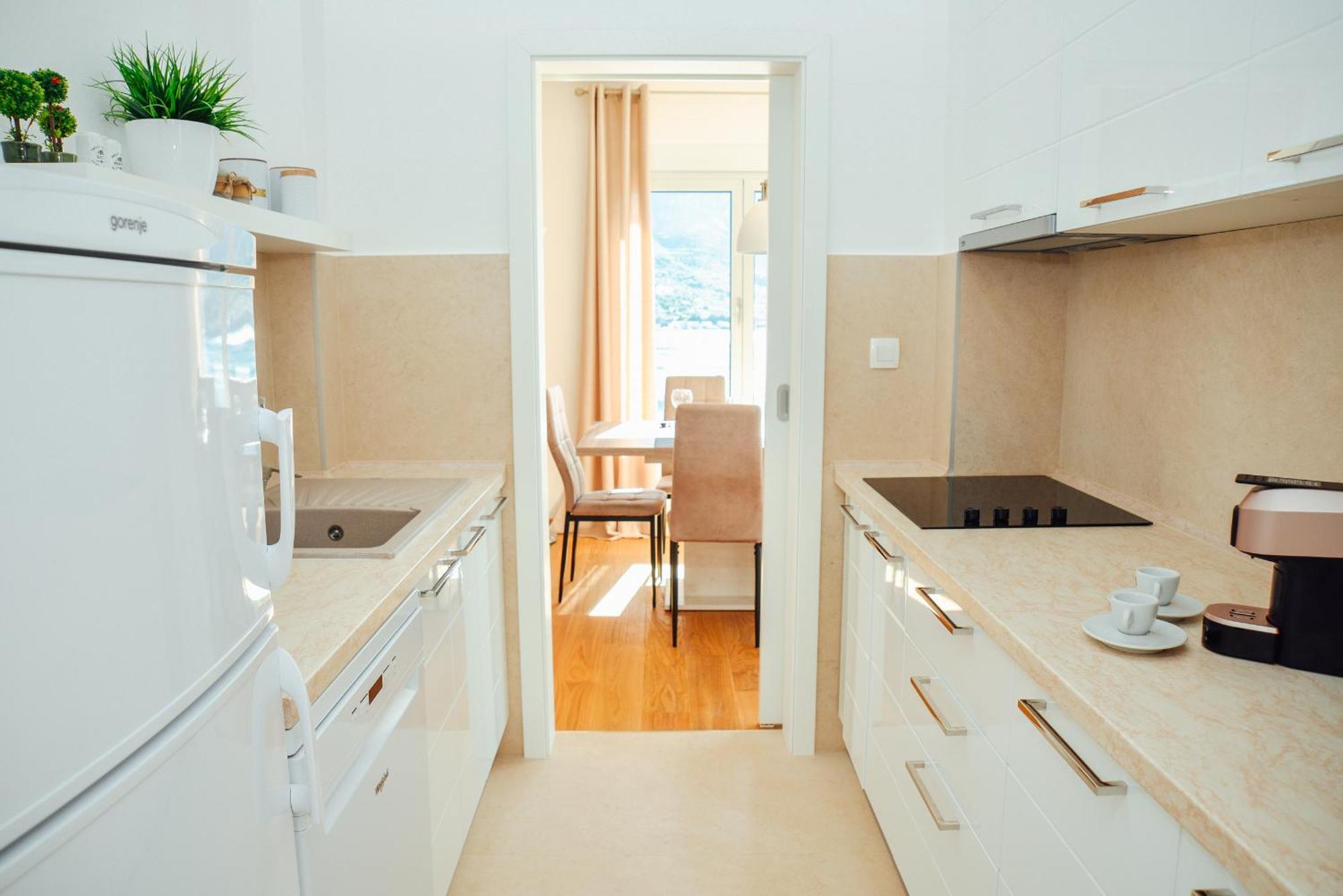 Sea View Apartment For 4 Kotor Dış mekan fotoğraf