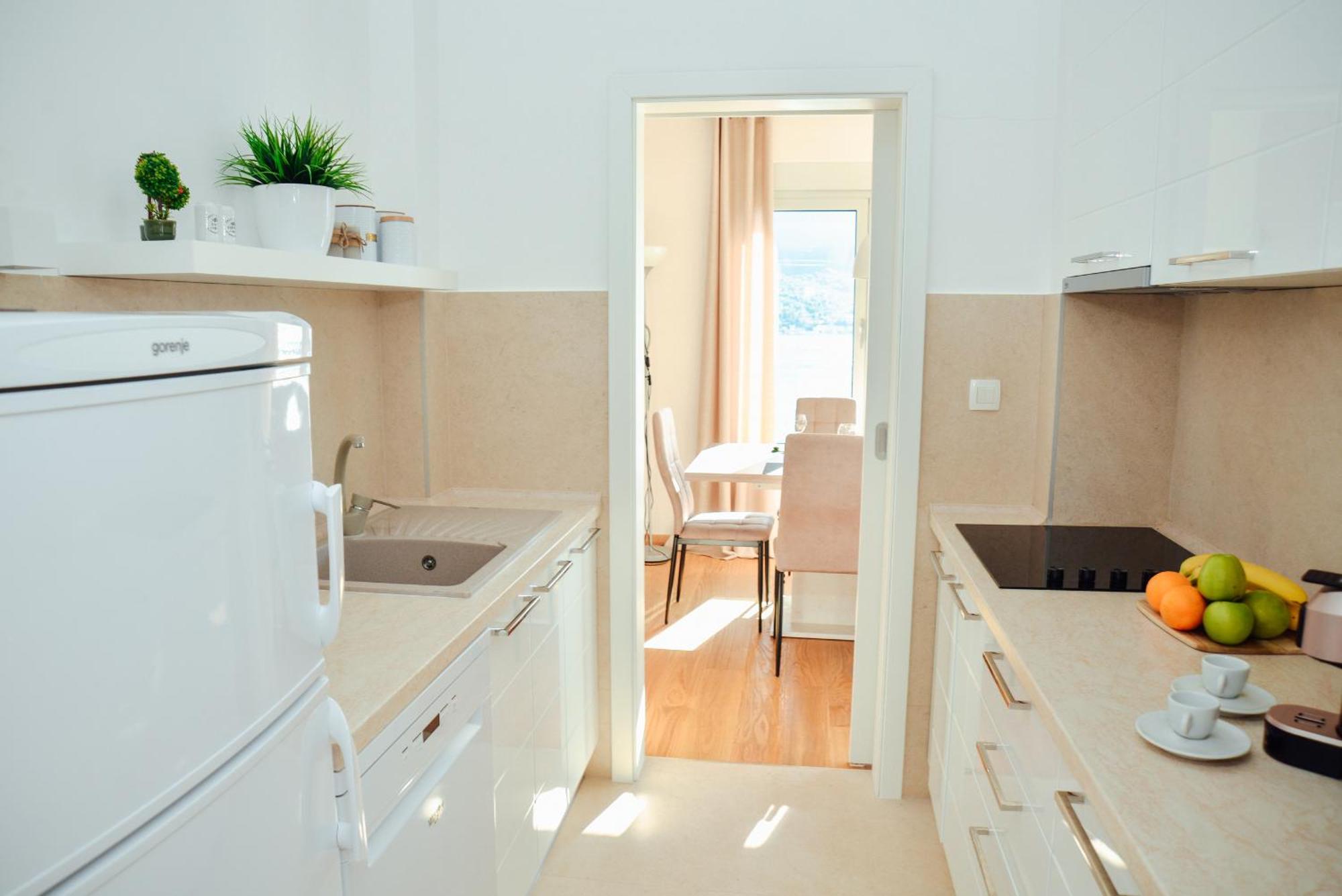 Sea View Apartment For 4 Kotor Dış mekan fotoğraf