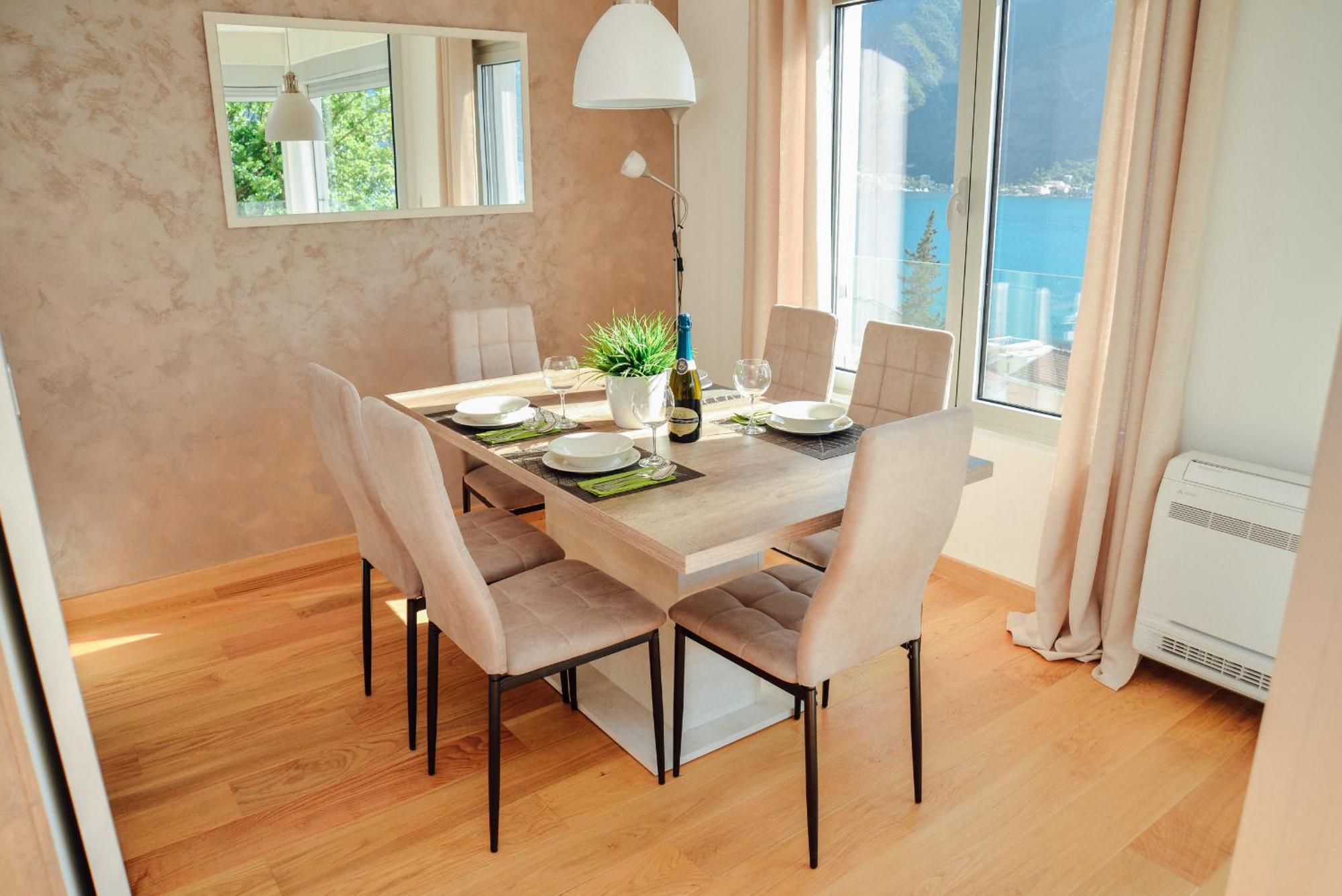 Sea View Apartment For 4 Kotor Dış mekan fotoğraf
